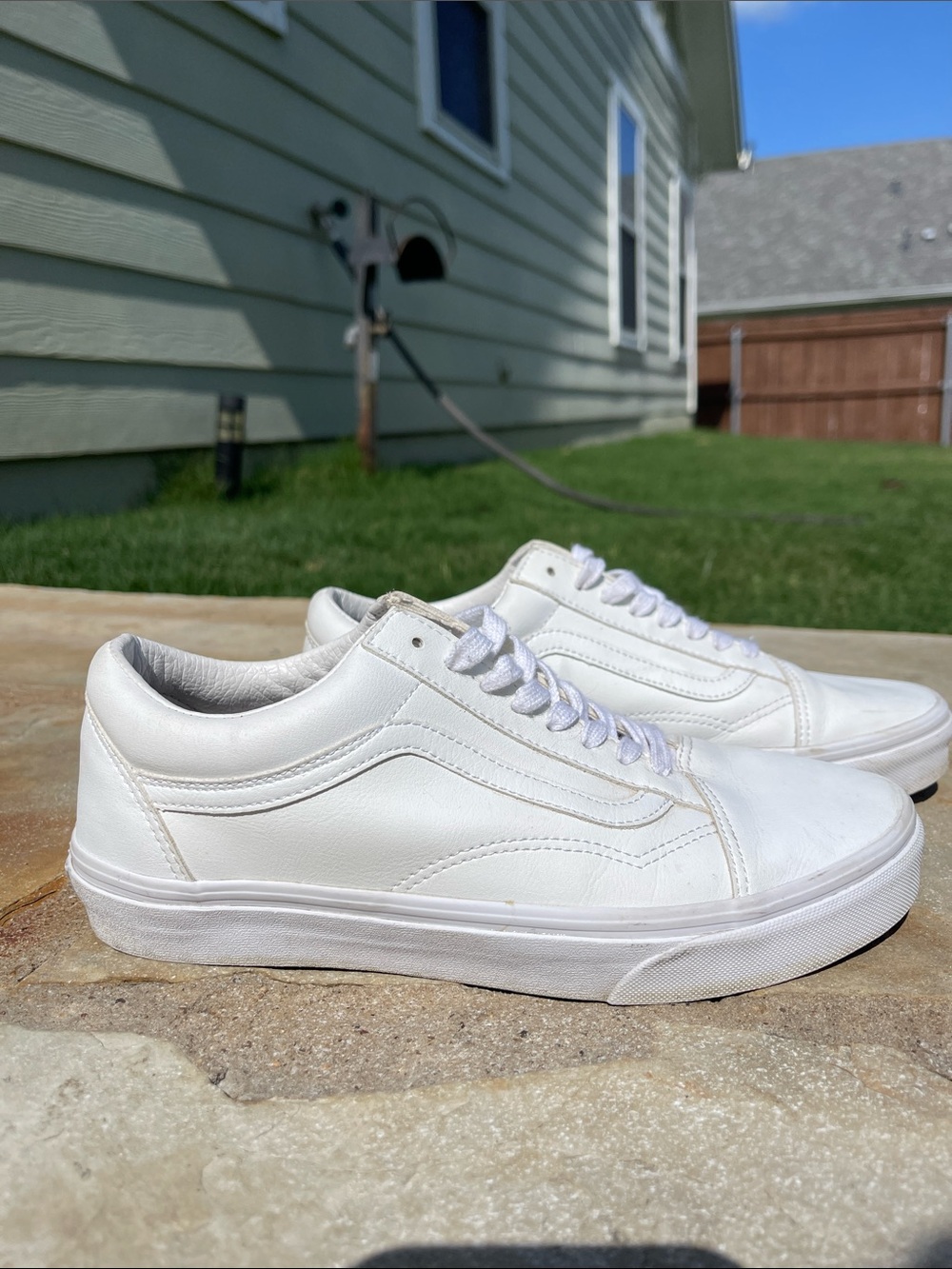 Vans Size 9 Classic White Low-Top Sneakers